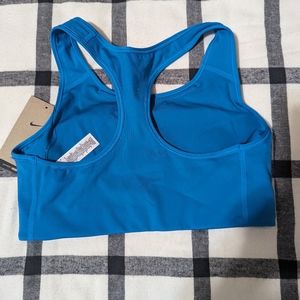 NIKE Swoosh Sport bra | Blue/white | Medium support